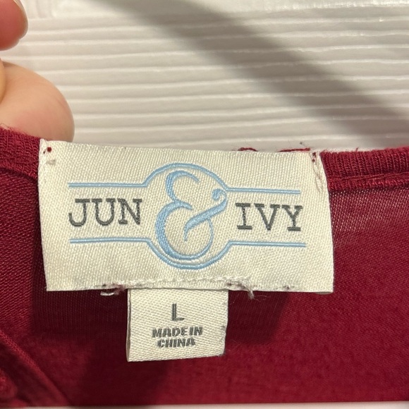 Jun & Ivy Short Sleeve Blouse, Size L - Picture 8 of 8